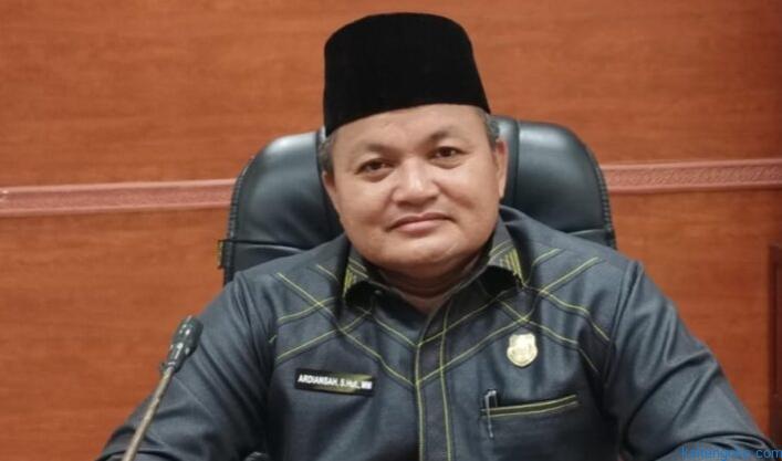 Menjelang