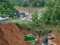 Dewan Gumas Prihatin Amblasnya Bangunan di Tempat Wisata Upon Batu
