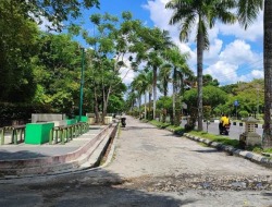 Warga Keluhkan Parkir Liar di Taman Yos Sudarso