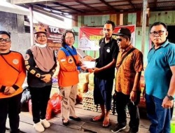 Para Korban Bencana Kebakaran Kembali Terima Bantuan 