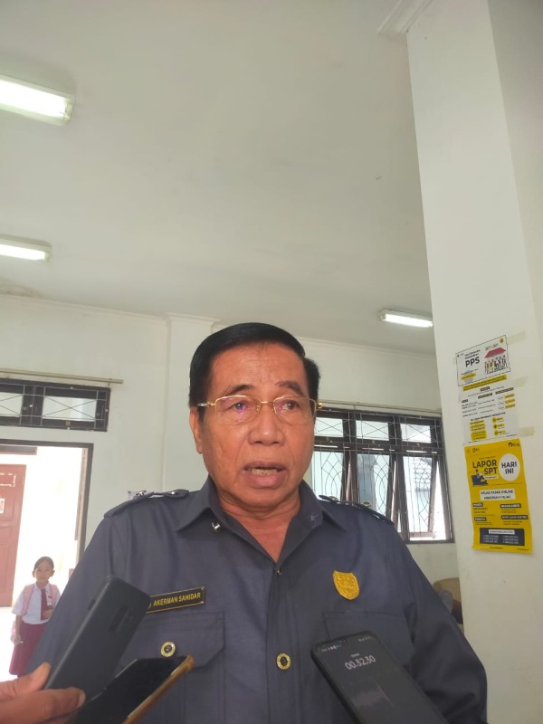 Ketua DPRD Gumas