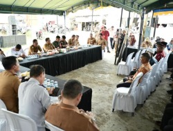 Pj Bupati Gelar Ngobras Bersama Masyarakat