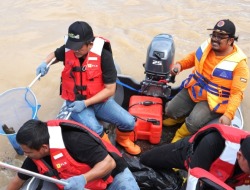 Sambut Hari Lingkungan Hidup Sedunia, PLN Bersihkan Kawasan Air Santri Martapura