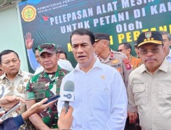 Jual Diatas HET, Mentan Ancam Cabut Izin Distributor Pupuk