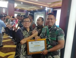 Dandim 1019/Ktg Terima Penghargaan PWI Kalteng, sebagai Tokoh Peduli Pers