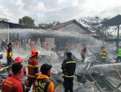 Bengkel Terbakar Puluhan Motor jadi Arang