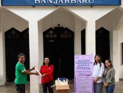 Employee Volunteering Program, PLN UID Kalselteng Bagikan Ratusan Peralatan Ibadah