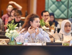 Dukung Dekarbonisasi di Sektor Industri, PLN Siap Suplai Listrik Hijau Melalui Layanan GEAS