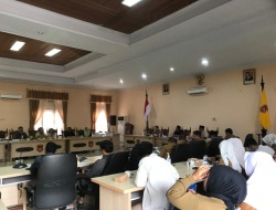 Belum Ada Solusi Konkret Keluhan Tarif Retribusi Pasar di Kobar