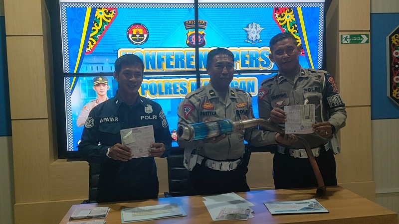 operasi patuh