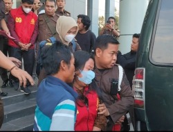 Usai Diperiksa 6 Jam, Tiga Tersangka Pegawai Bawaslu Seruyan Langsung Dilakukan Penahanan