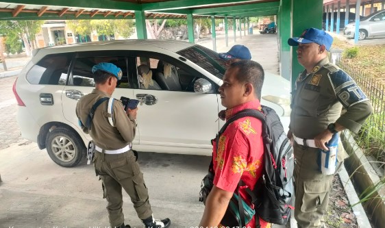 kaca mobil