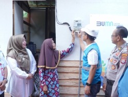 Momentum HLN Ke-79, PLN UID Kalselteng Nyalakan Mimpi 100 Keluarga Prasejahtera Lewat Program LUTD