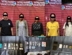 Parah Nih..Lima Emak-emak Edarkan Sabu