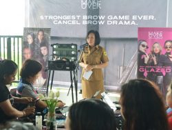 Peringati Hari Kartini, Dispuskersip Gandeng DWP Gumas Gelar Pelatihan Tata Rias
