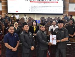 Wabup Kapuas Serahkan 6 Raperda Strategis ke DPRD: Dari Cadangan Pangan Hingga Kabupaten Layak Anak