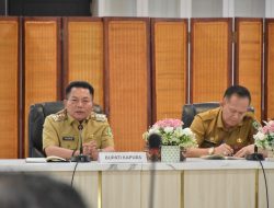 Tegas di Awal, Bupati Kapuas Pimpin Rapat Perdana: “Kita Melayani, Bukan Dilayani”