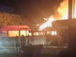 Rumah Mantan Wakil Bupati Barsel Terbakar di Pelita IV, Api Berkobar saat Rumah Kosong
