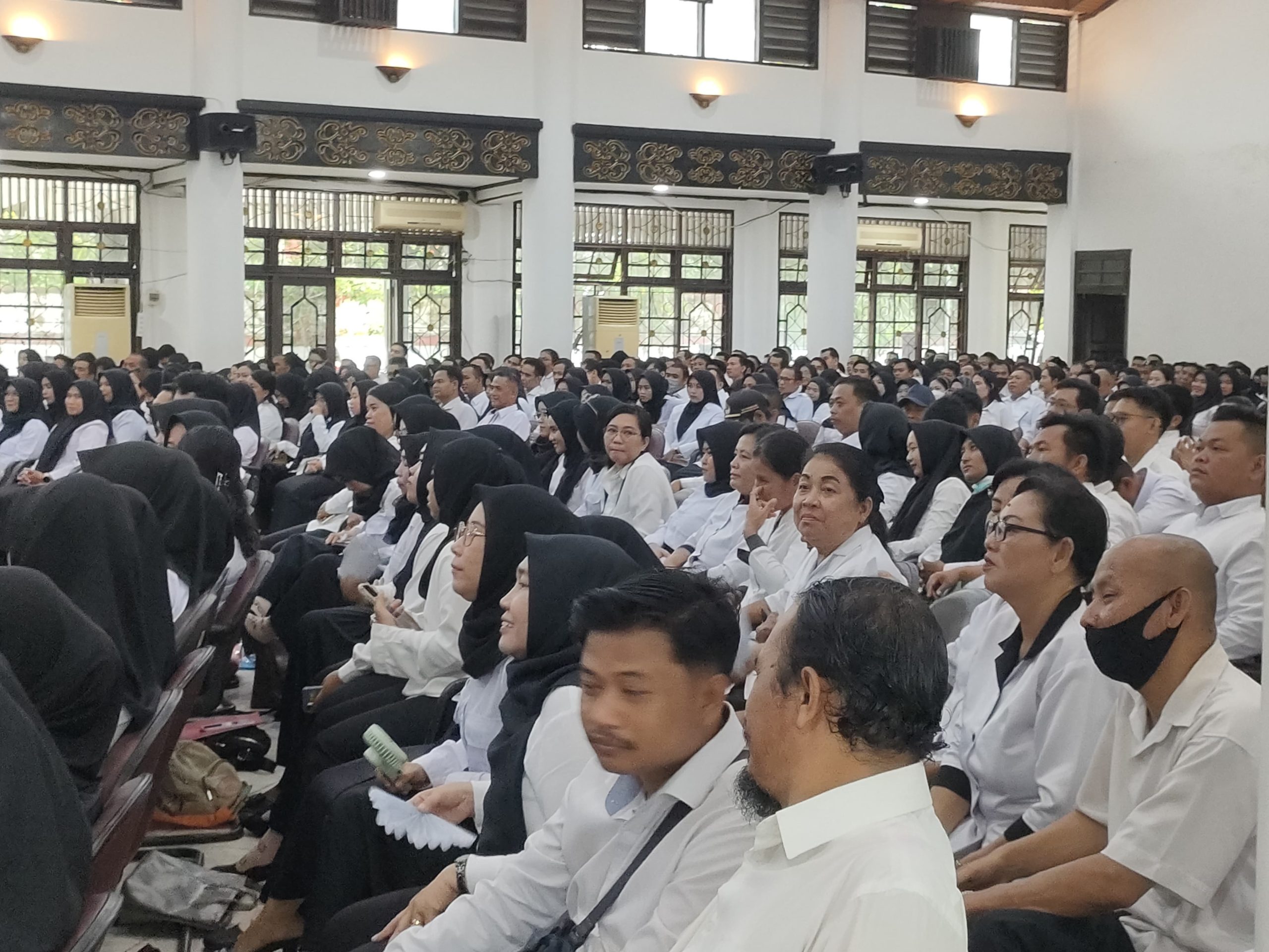 tenaga kontrak