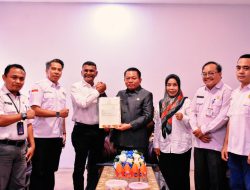 Bupati Kapuas Terima Sertifikat Tanah Sekolah Rakyat, Dorong Kepastian Hukum Aset Pendidikan