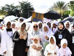 Ribuan Anak PAUD dan TK di Kapuas Ikuti Manasik Haji, Bunda PAUD: Tanamkan Nilai Religius Sejak Dini