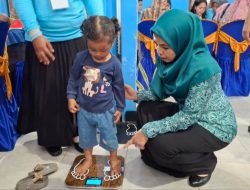Ajak Warga Aktif ke Posyandu, Hj Hasanah Rifa’i: Anak Sehat, Pulang Pisau Maju