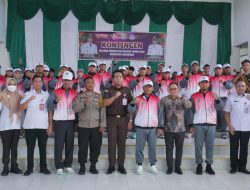 Wabup Sukamara Lepas 90 Kontingen Ikuti Festival Budaya Isen Mulang 2025
