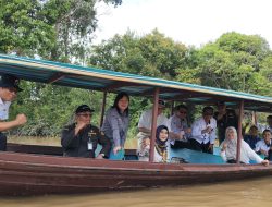 Restocking 94 Ribu Ikan Lokal, Pemko Palangka Raya Jaga Ekosistem dan Dukung Nelayan