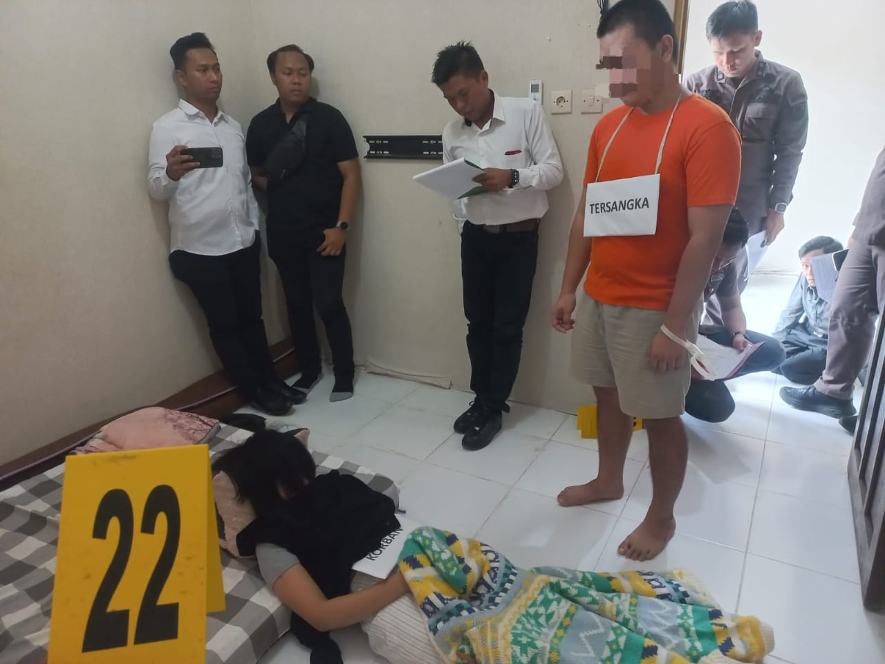rekonstruksi