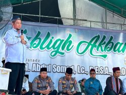 Ribuan Masyarakat di Katingan Hadiri Tabligh Akbar Bersama UAS