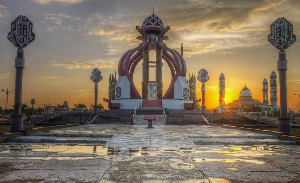 Tugu Perdamaian Sampit