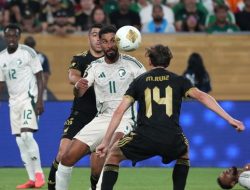 Meksiko Kalahkan Arab Saudi 2-0 dan Lolos ke Semifinal Gold Cup, Tantang Honduras!
