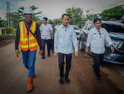 Wali Kota Fairid Tinjau Langsung 100 Ruas Jalan! Warga Diminta Bersabar Jika Wilayahnya Belum Masuk Daftar