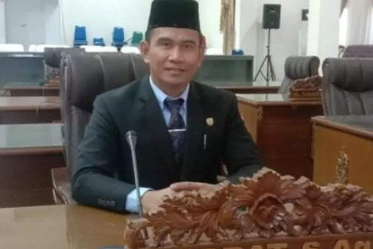 Dinsosnakertrans