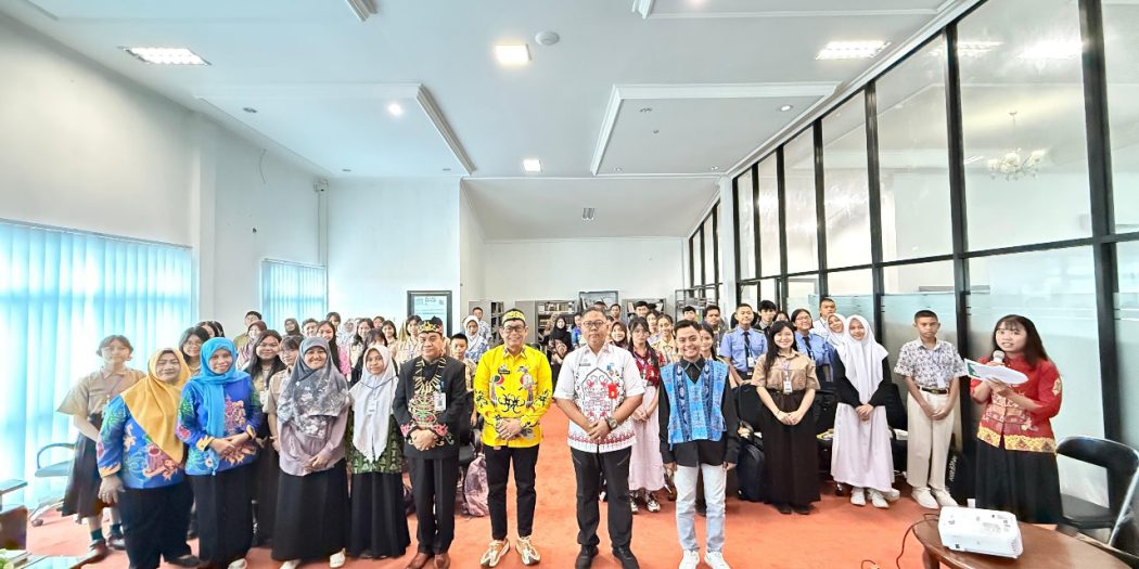 lomba resensi buku