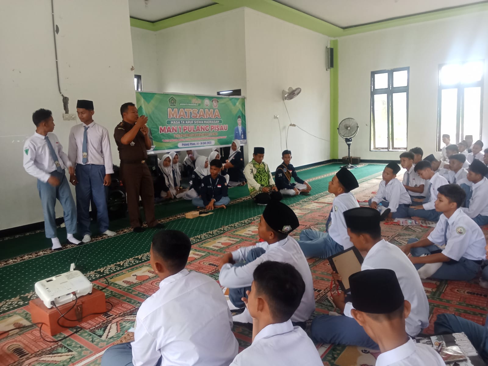 jaksa masuk sekolah