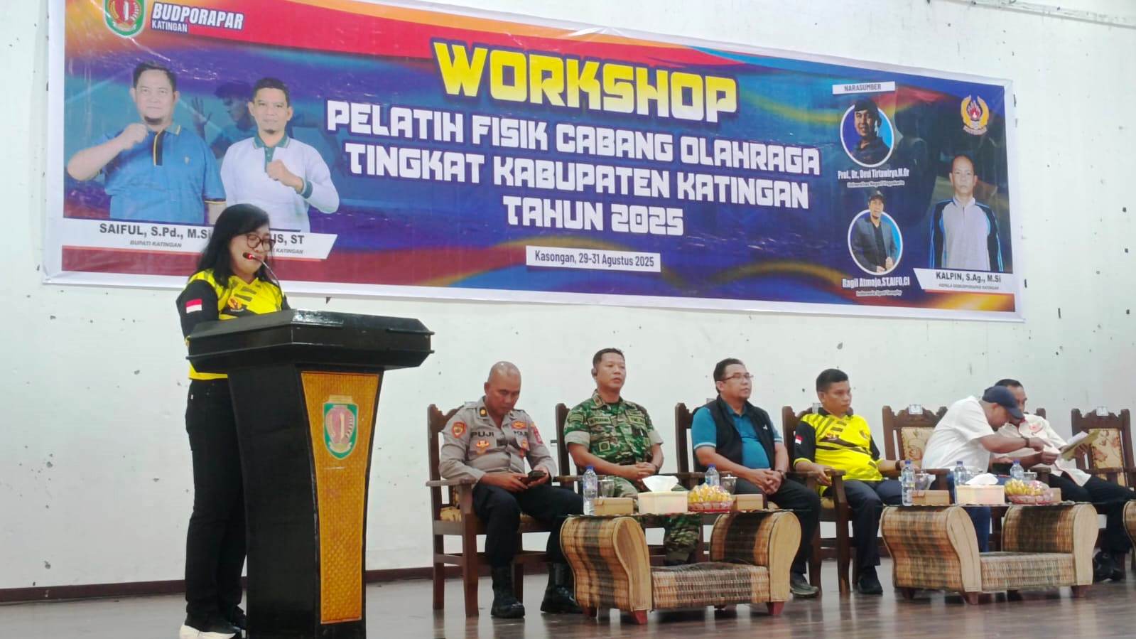 pelatih fisik