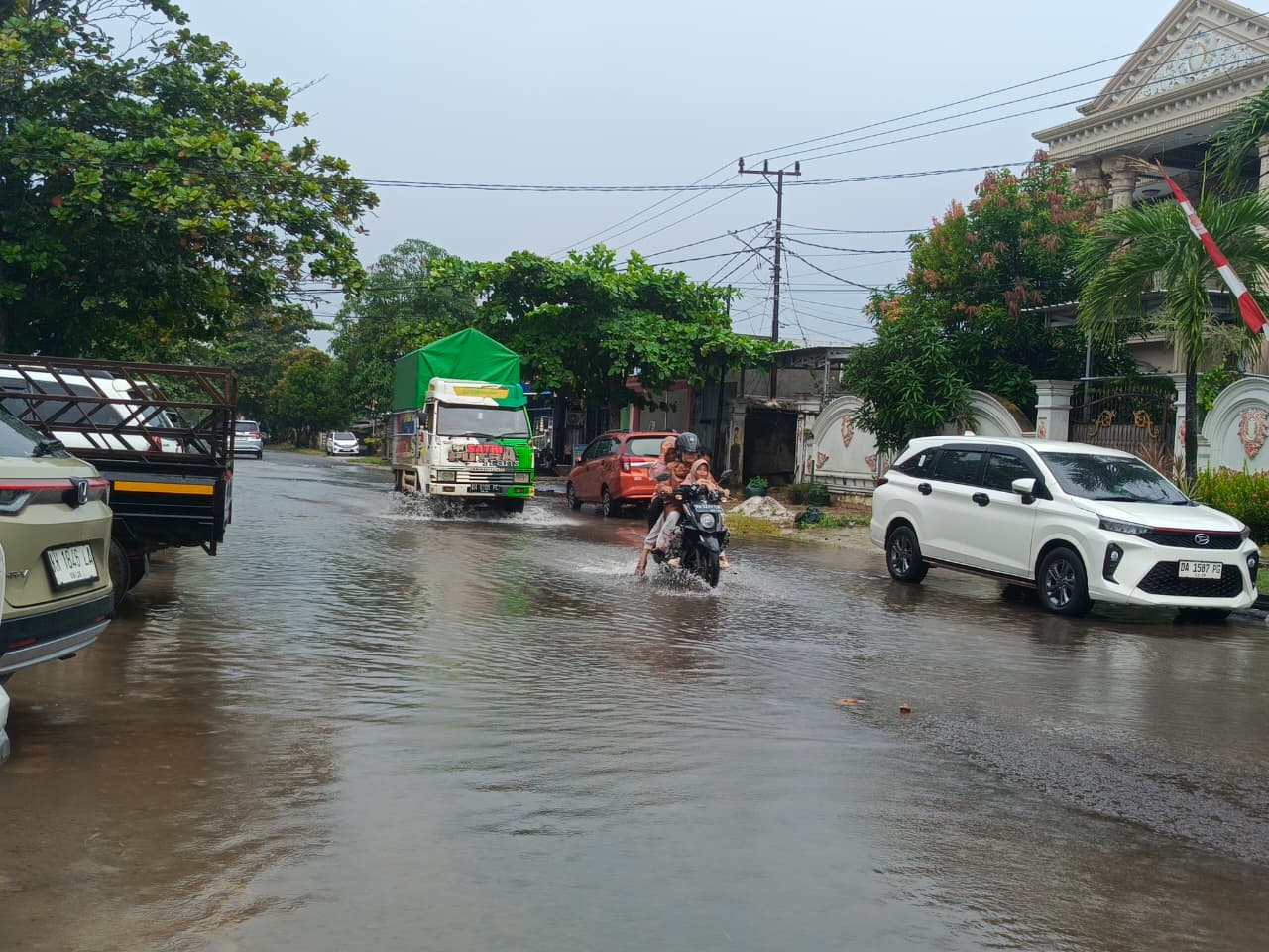 hujan
