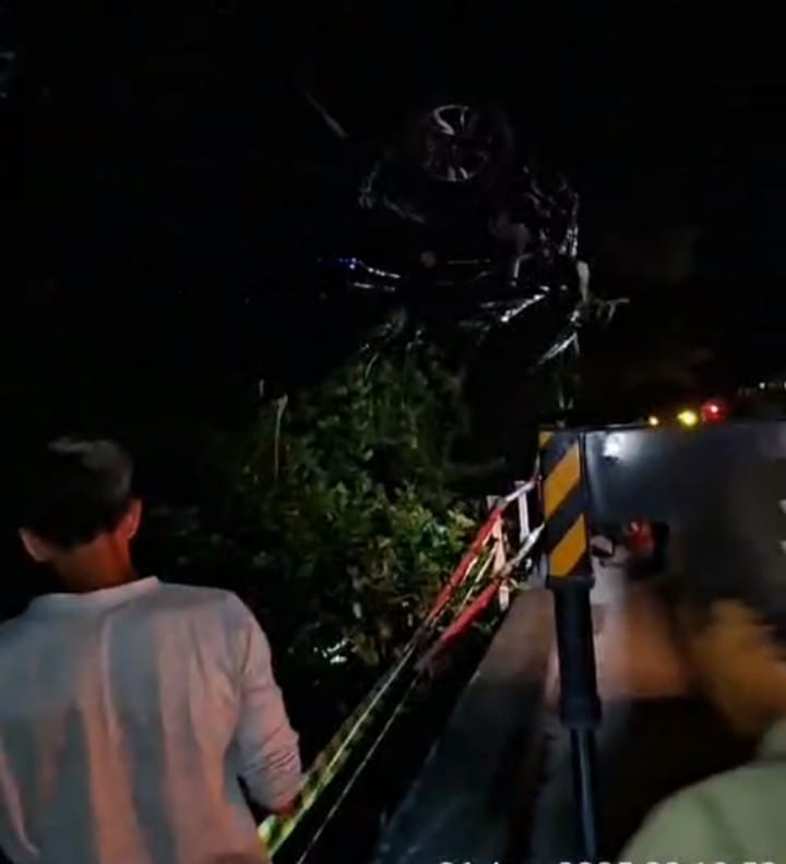 bawah jembatan