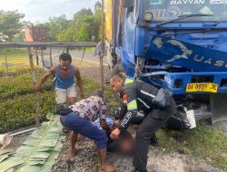 Lakalantas di Tanjung Taruna, Pengendara Motor MD Tertabrak Truk Kontainer