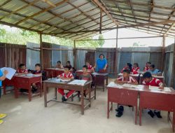Miris! Murid SDN-1 Tumbang Lampahung Belajar di Ruang Darurat Berdinding Seng