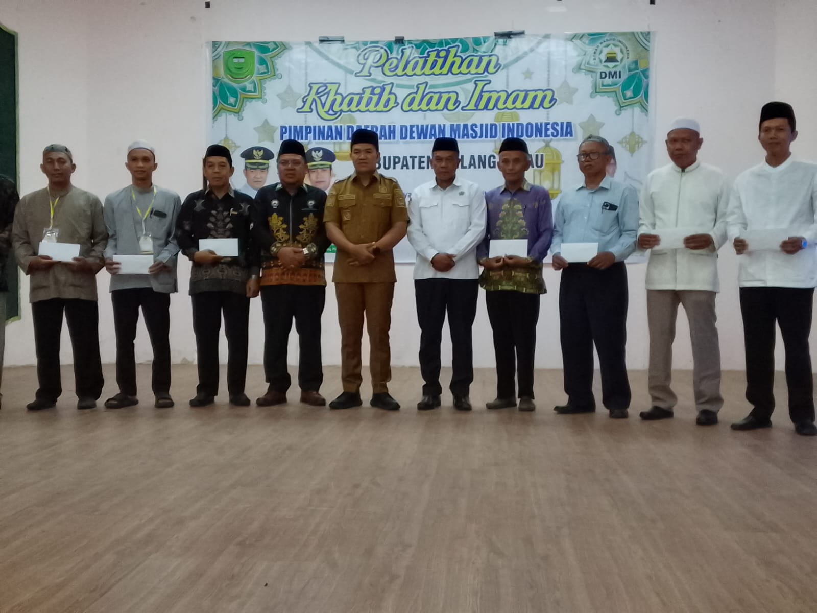 khatib dan imam