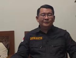 Kepsek dan Warga Bangun Ruang Darurat, Kadisdikpora Gumas Klarifikasi Lewat Medsos, Warganet Soroti Sikapnya