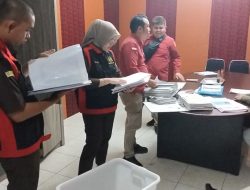 Kejati Kalteng Geledah Kantor CV Dayak Lestari, Usut Dugaan Korupsi Ekspor Zirkon Rp1,3 Triliun