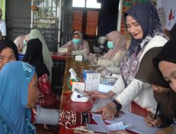 Peduli Kesehatan Lansia, PLN Kalselteng Menggelar Medical Check Up Gratis dan Bagikan Sembako
