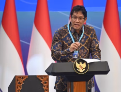 Menteri “Koboi” Purbaya Dikepung Protes Gubernur, Tetap Kukuh Pangkas TKD