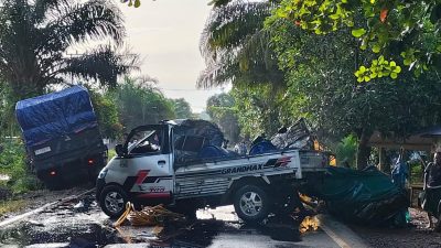 Kecelakaan Fatal di Jalur Cempaga, Dua Sopir Tewas Terjepit Kabin