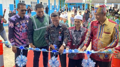 Dukung Peningkatan Mutu Pendidikan, PLN UID Kalselteng Resmikan Program TJSL di MIS Darul Huda Kapuas