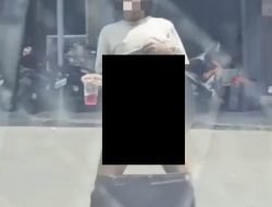 Viral Video Pria Diduga ODGJ Resahkan Pengguna Jalan di Panjaitan Sampit