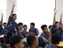 Tanamkan Budaya Keselamatan Listrik Sejak Dini, PLN Kalselteng Sosialisasi di SMKN 2 Banjarbaru